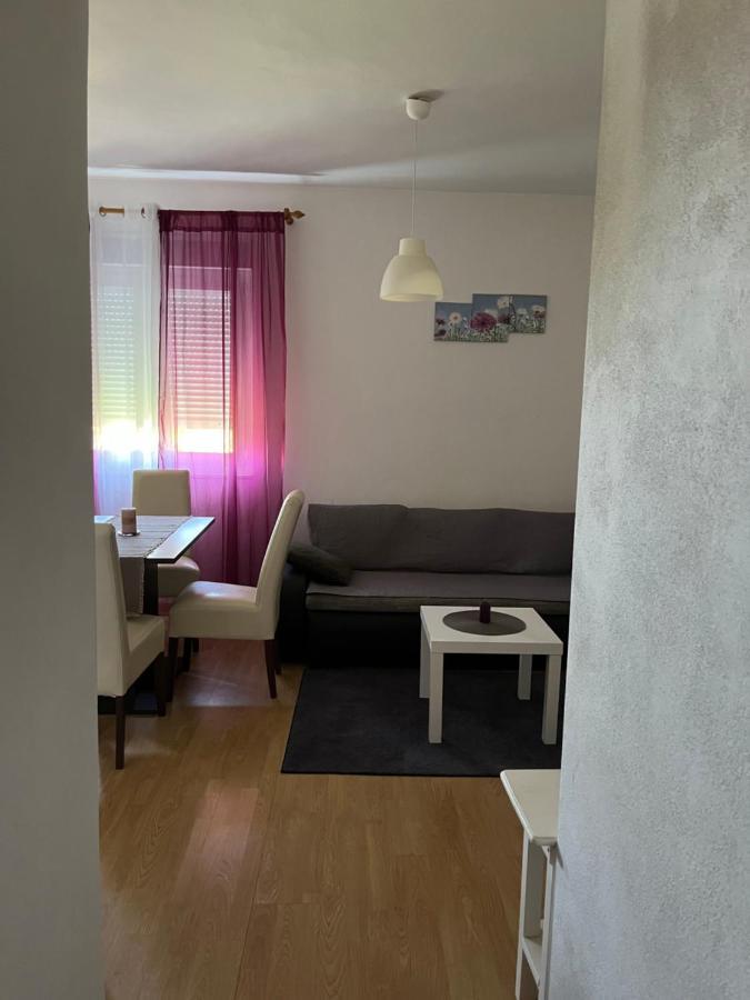 Apartment Ruzica Sukošan Exterior foto